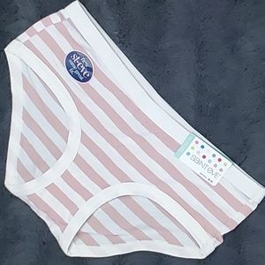 SOLD 3 Pairs Of Sainteveintimates.com. Womens Hipsters